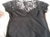 BLUSA PRETA COM RENDA