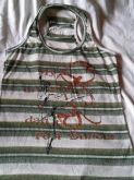 CAMISETA COM LISTRAS E BRILHO